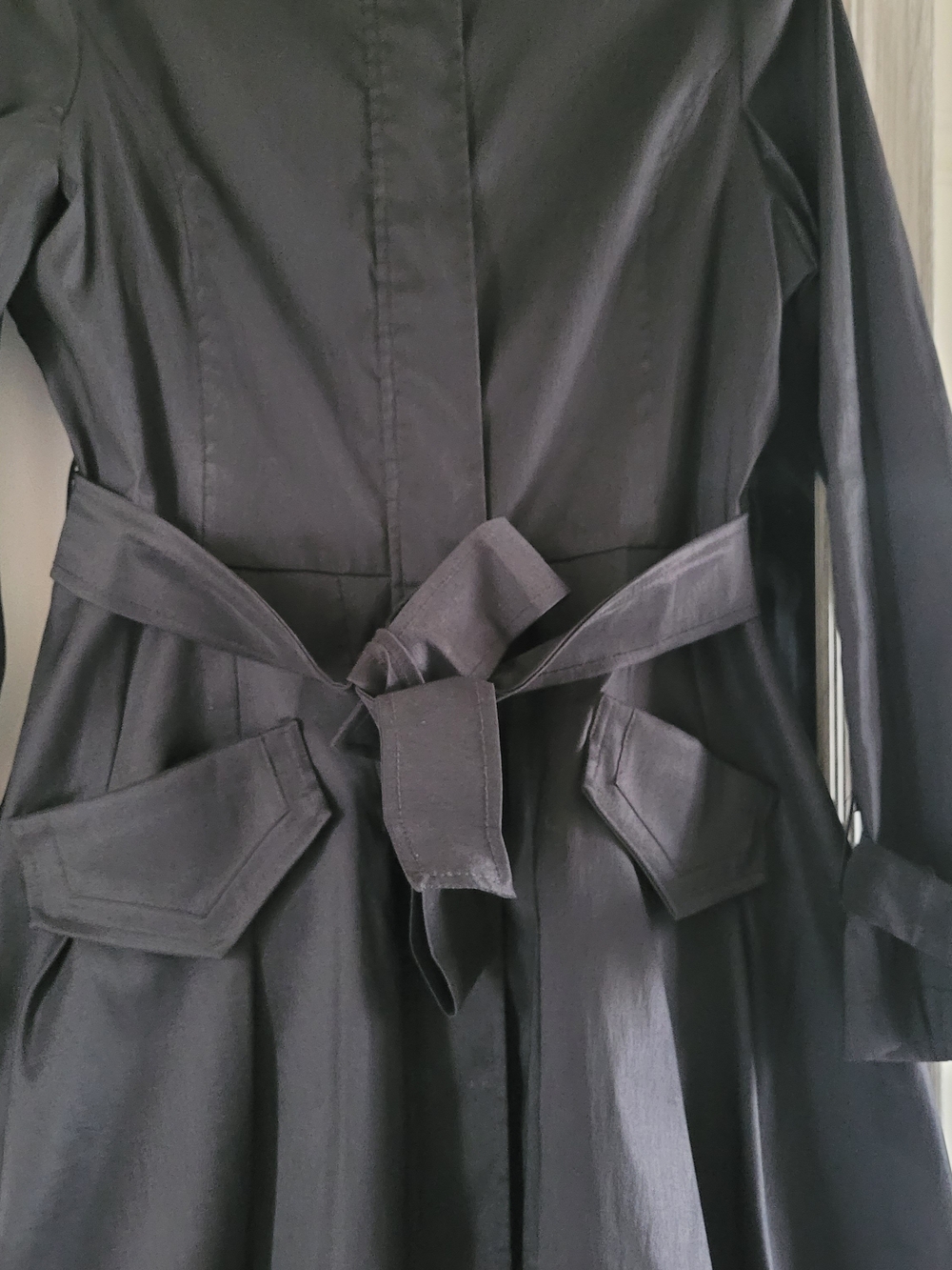 Joseph Ribkoff Black Trench Coat with Self-Tie Belt - Picture 6 of 16